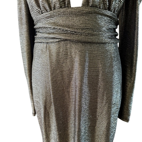 Women’s Fashion Queen high neck open in front from neck to bodice Size Large - Picture 3 of 8